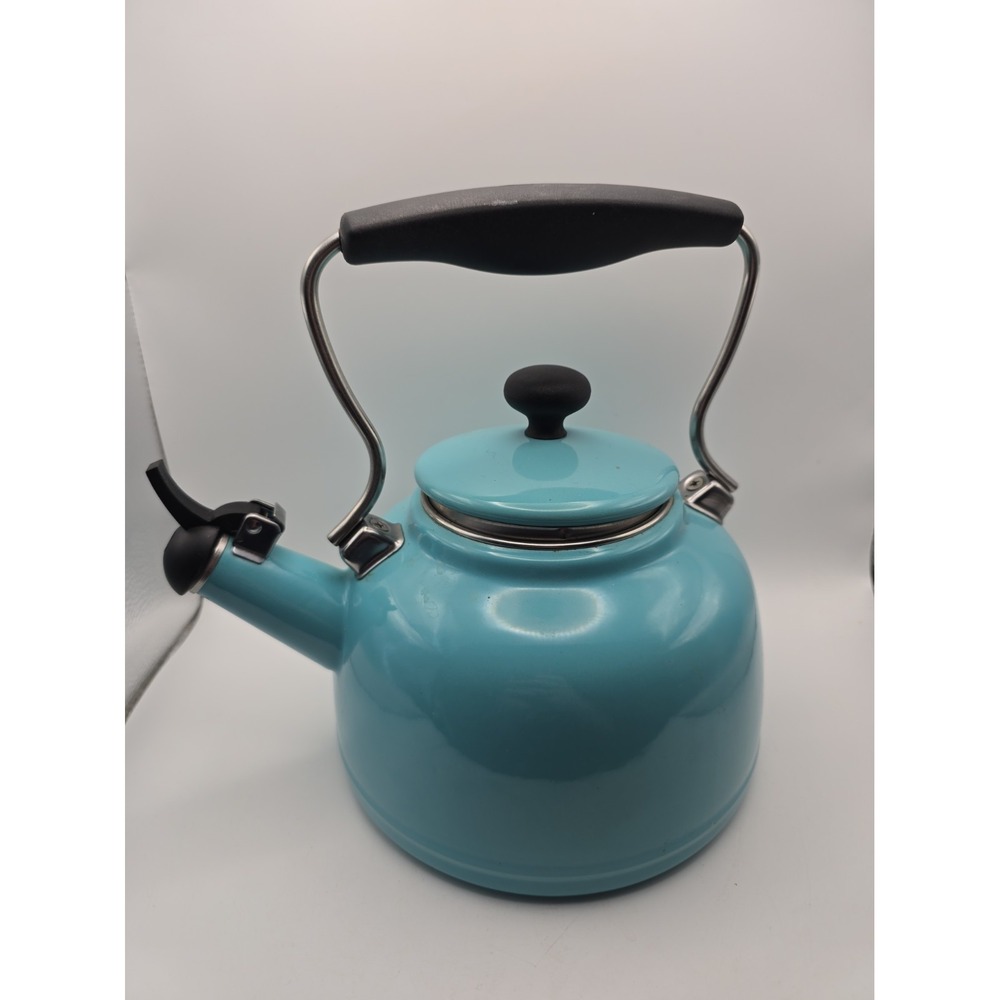 Chantal Tea Kettle, Vintage Series, Enamel on Steel, Whistling (Aqua)
